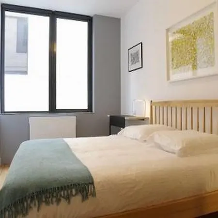 Saint Louis Apartment *